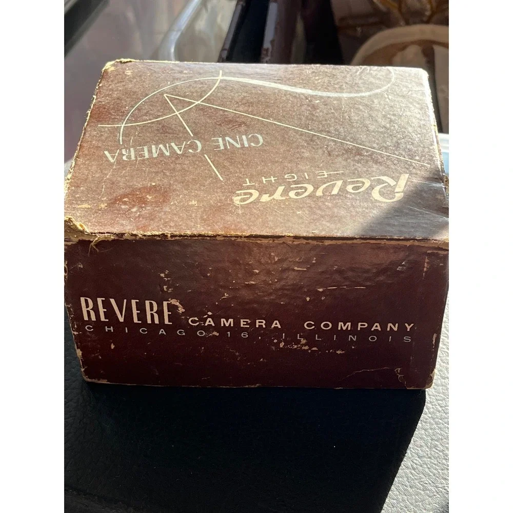 Vintage Revere Eight Ranger 81 Cine Camera 8mm Movie Camera with Box f2.5 Lens